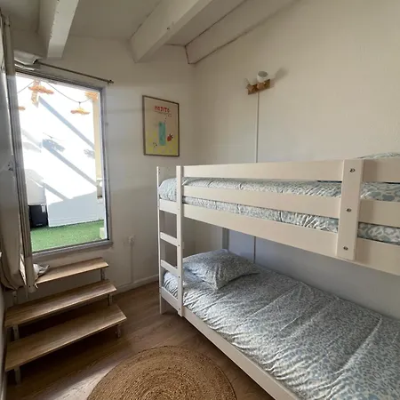 Centre Port, 3 Chambres, 8 Personnes, Terrasse, Climatisation, Wifi Appartement *